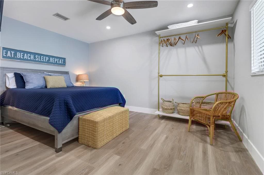 754 95th Ave N, Naples, FL 34108-13