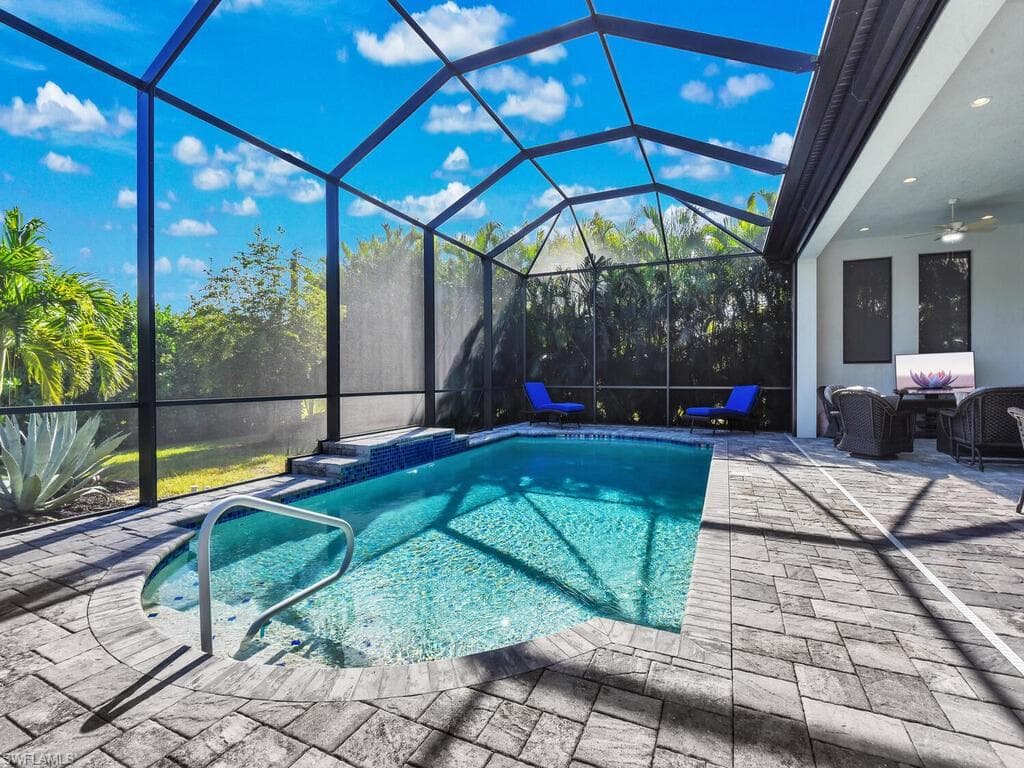 5007 Sands Blvd, Cape Coral, FL 33914-32