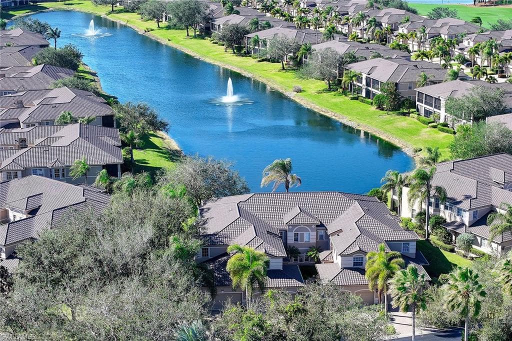 825 Regency Reserve Cir 3701, Naples, FL 34119-18