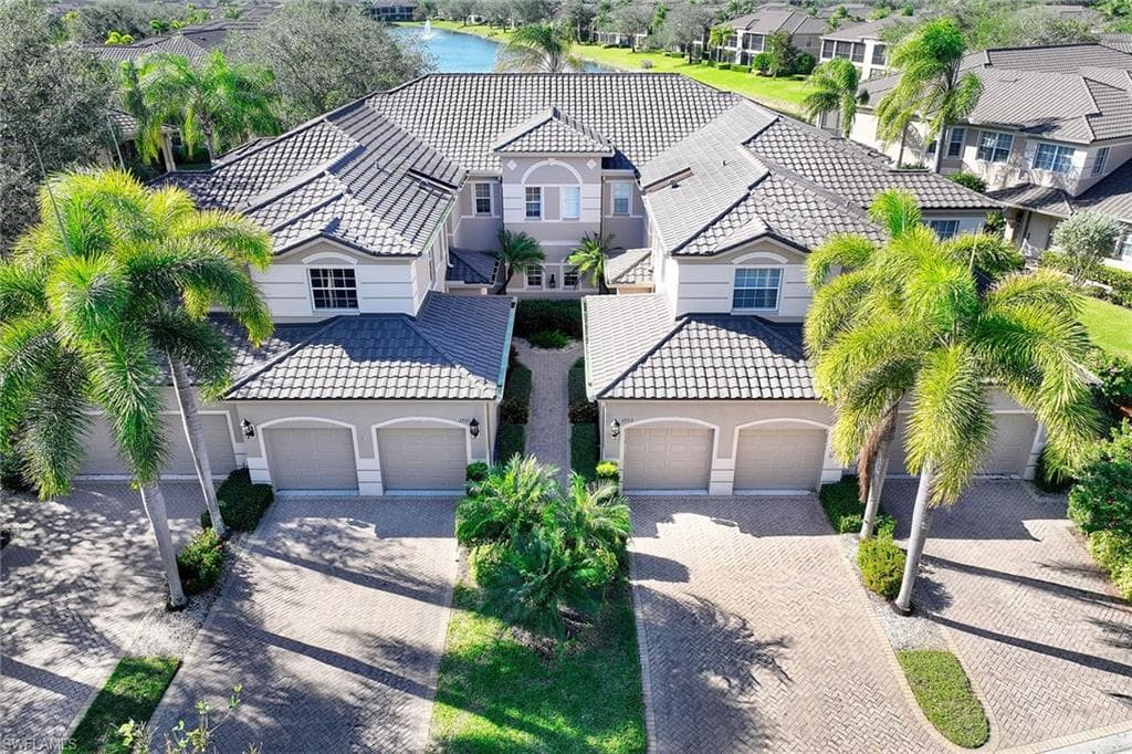 825 Regency Reserve Cir 3701, Naples, FL 34119-19