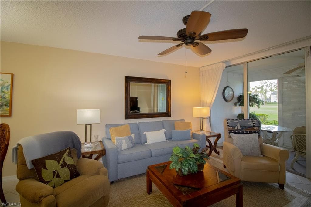 1085 Forest Lakes Dr 8108, Naples, FL 34105-16