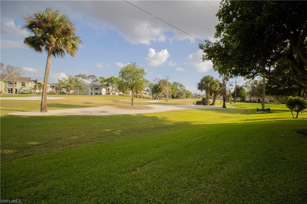 1085 Forest Lakes Dr 8108, Naples, FL 34105-17