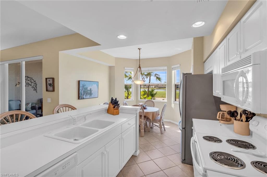 2730 Cypress Trace Cir 2812, Naples, FL 34119-4