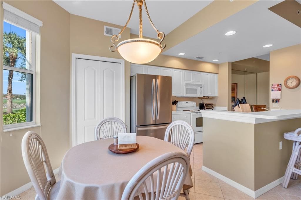2730 Cypress Trace Cir 2812, Naples, FL 34119-8
