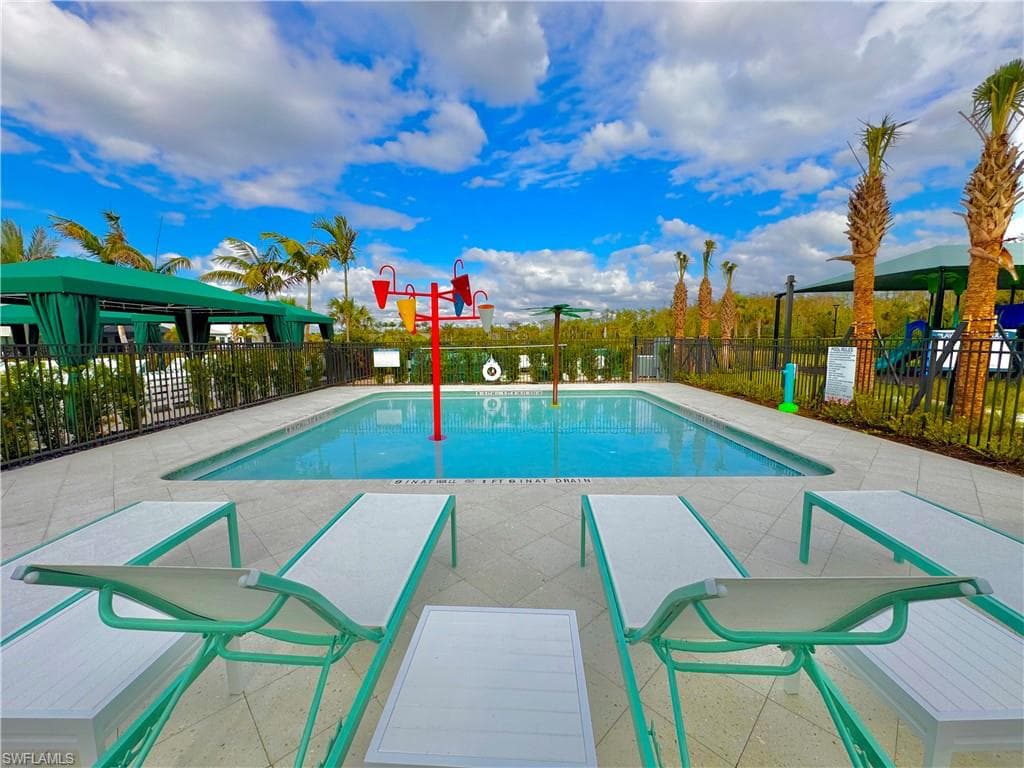 20921 Thistle Leaf Ln, Estero, FL 33928-33