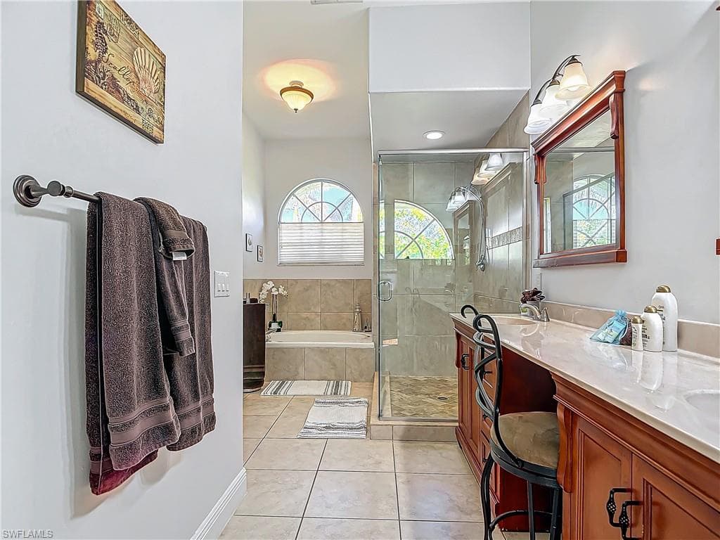 4716 22nd Pl, Cape Coral, FL 33914-27