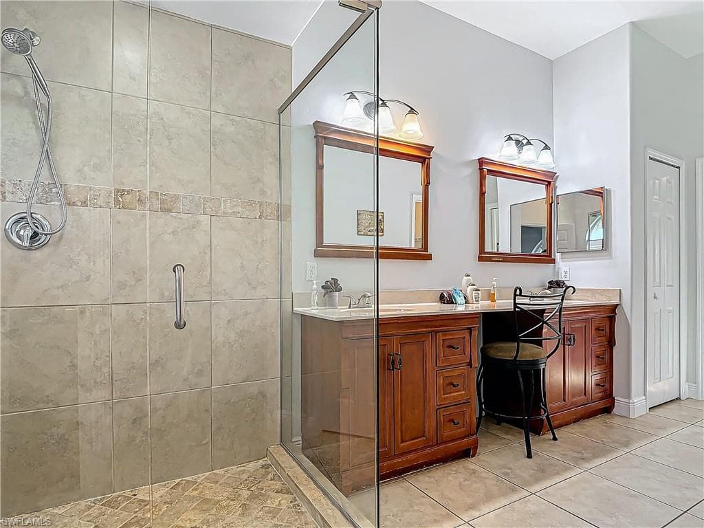 4716 22nd Pl, Cape Coral, FL 33914-30