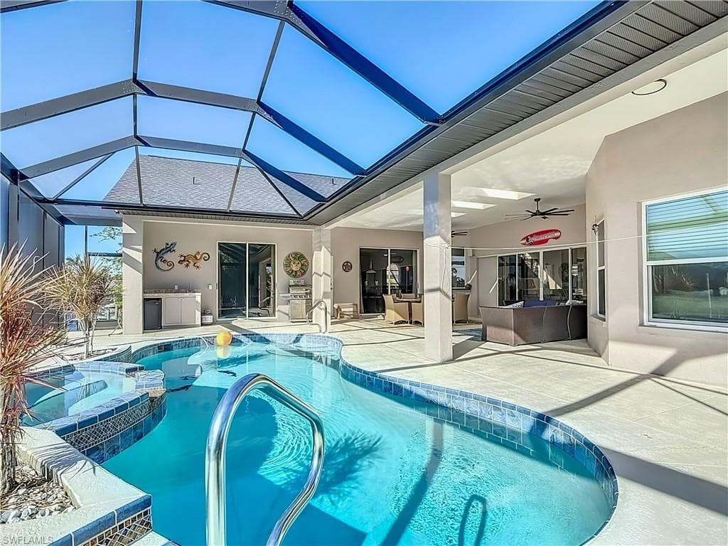 4716 22nd Pl, Cape Coral, FL 33914-48