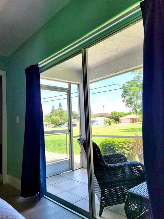 5023 16th Pl 101, Cape Coral, FL 33914-8