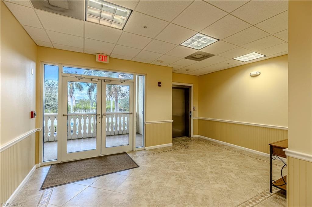 3960 Radio Rd 107, Naples, FL 34104-19