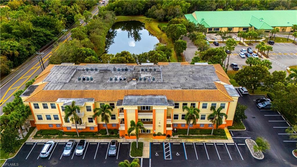 3960 Radio Rd 107, Naples, FL 34104-3