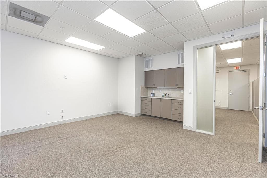 3960 Radio Rd 107, Naples, FL 34104-6