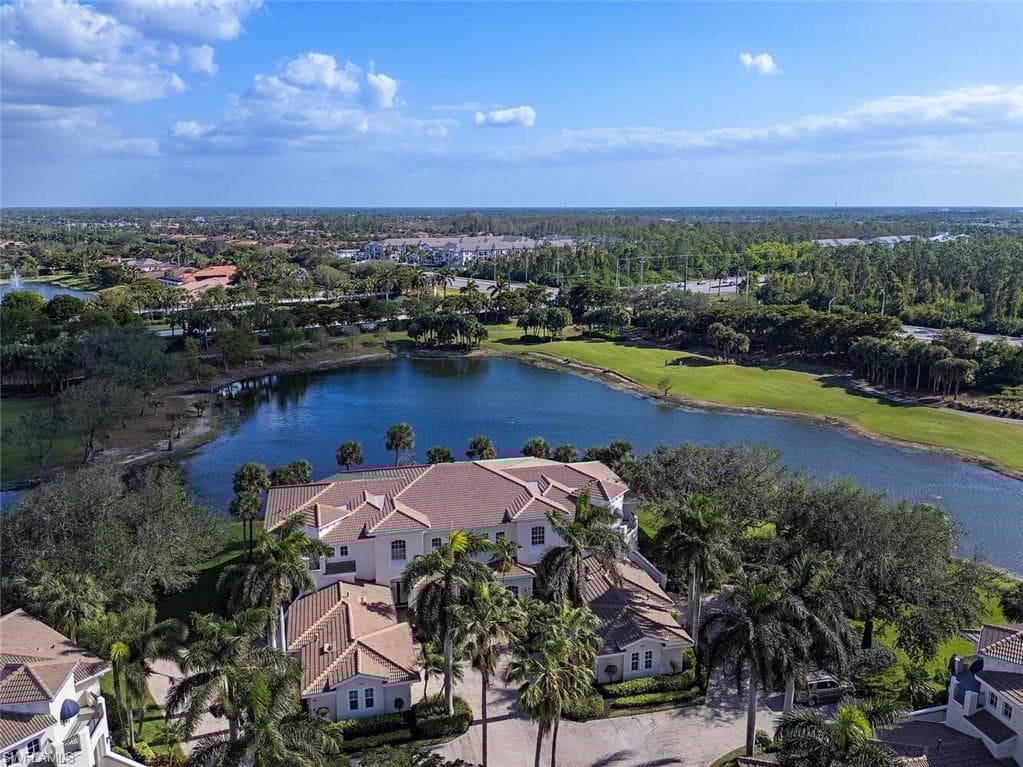 15528 Monterosso Ln 202, Naples, FL 34110-16