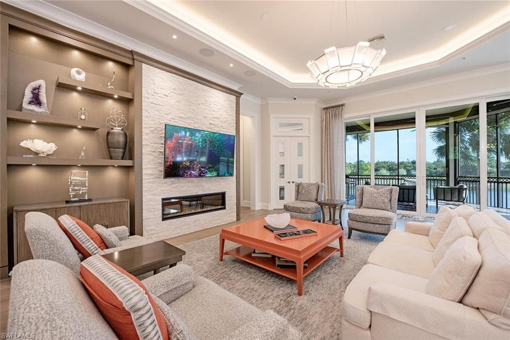 15528 Monterosso Ln 202, Naples, FL 34110-3