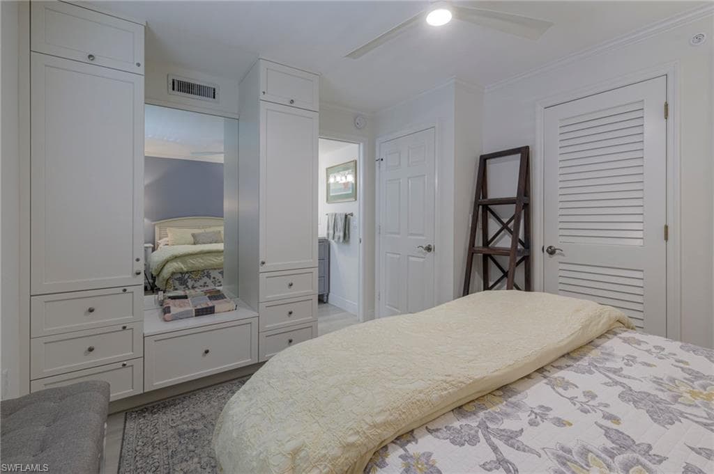480 5th St S 105, Naples, FL 34102-13
