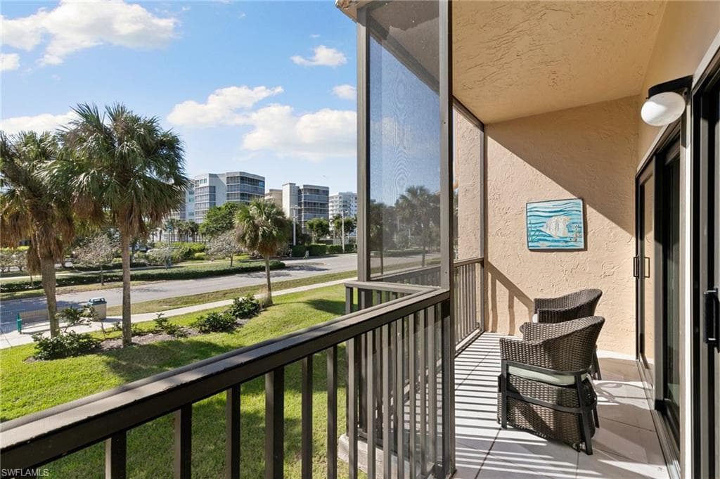1121 Collier Blvd F 101, Marco Island, FL 34145-21