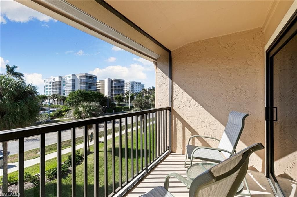 1121 Collier Blvd F 101, Marco Island, FL 34145-26
