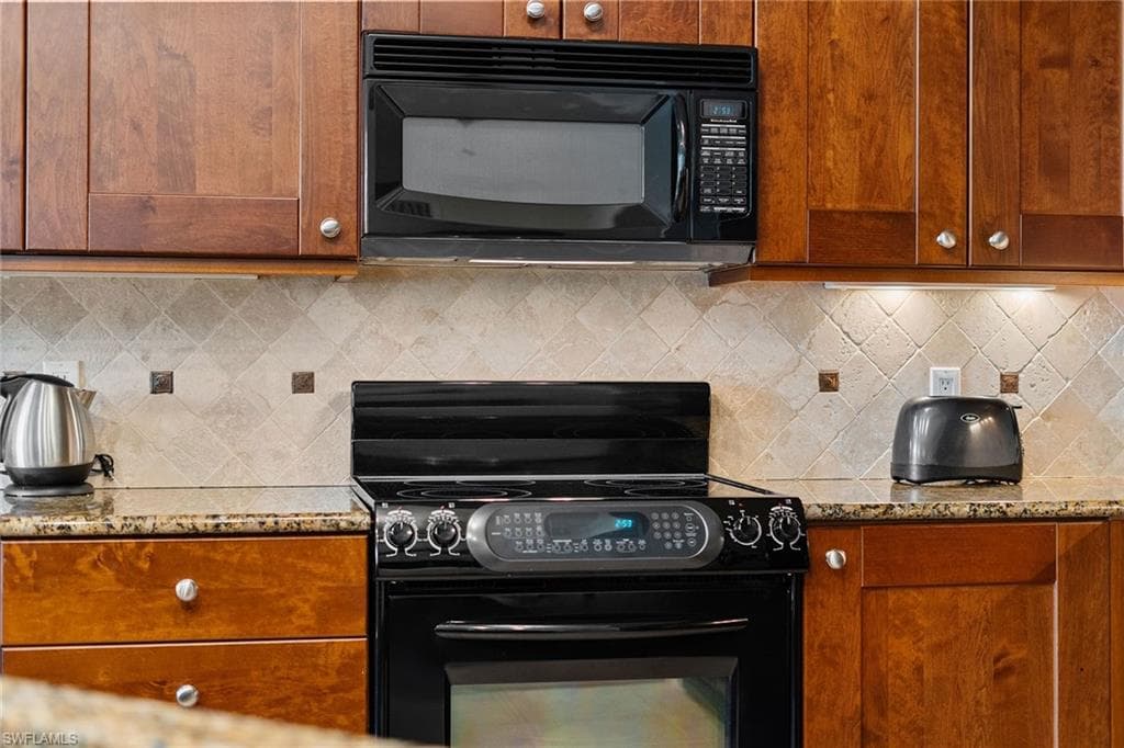 1015 Sandpiper St D105, Naples, FL 34102-13