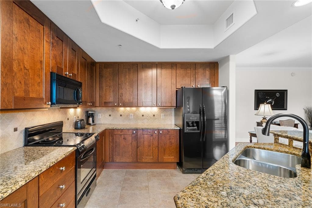 1015 Sandpiper St D105, Naples, FL 34102-15