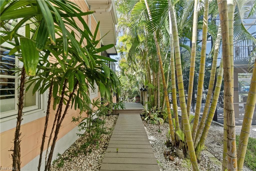 27140 Flamingo Dr, Bonita Springs, FL 34135-38