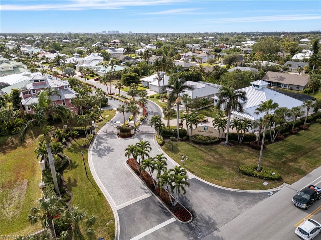 27140 Flamingo Dr, Bonita Springs, FL 34135-3