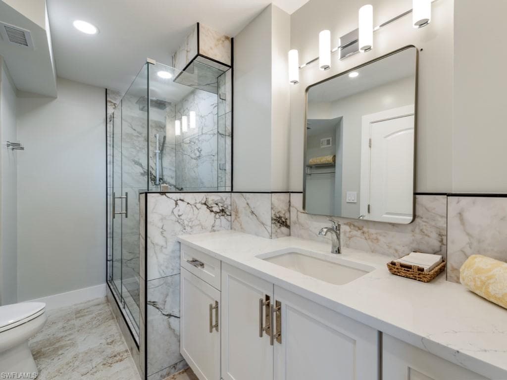 180 Seaview Ct 504, Marco Island, FL 34145-16