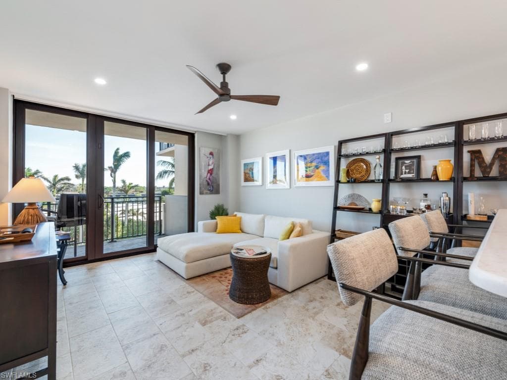 180 Seaview Ct 504, Marco Island, FL 34145-4