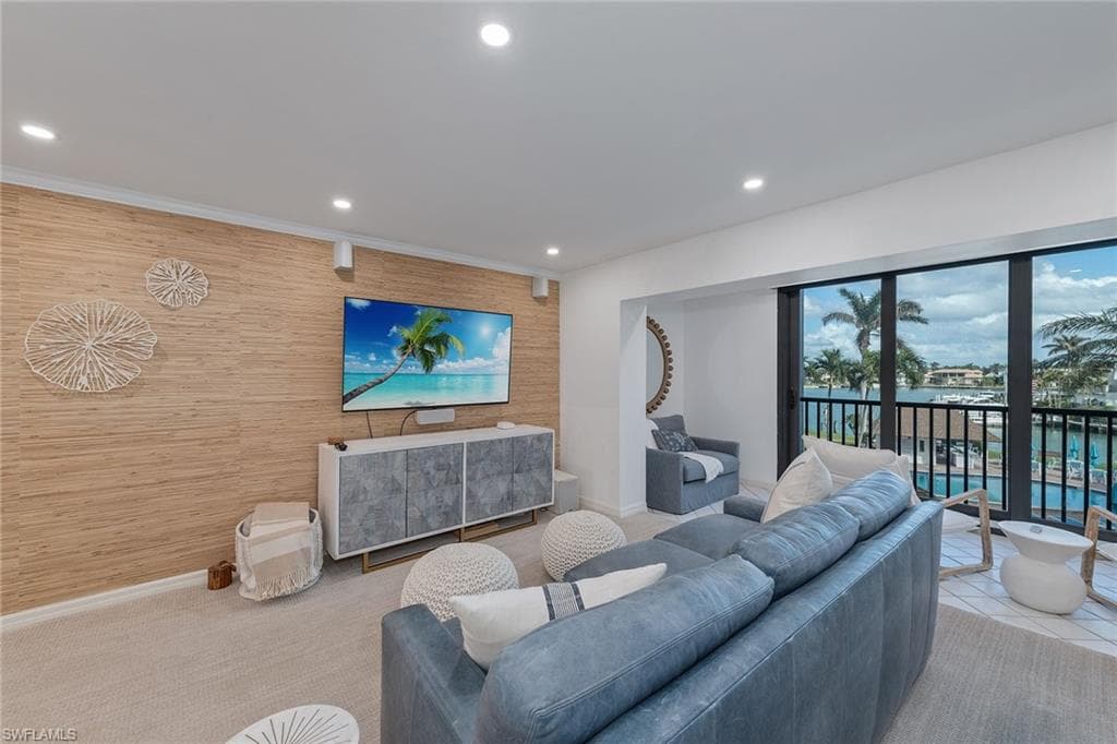 2900 Gulf Shore Blvd N 310, Naples, FL 34103-3