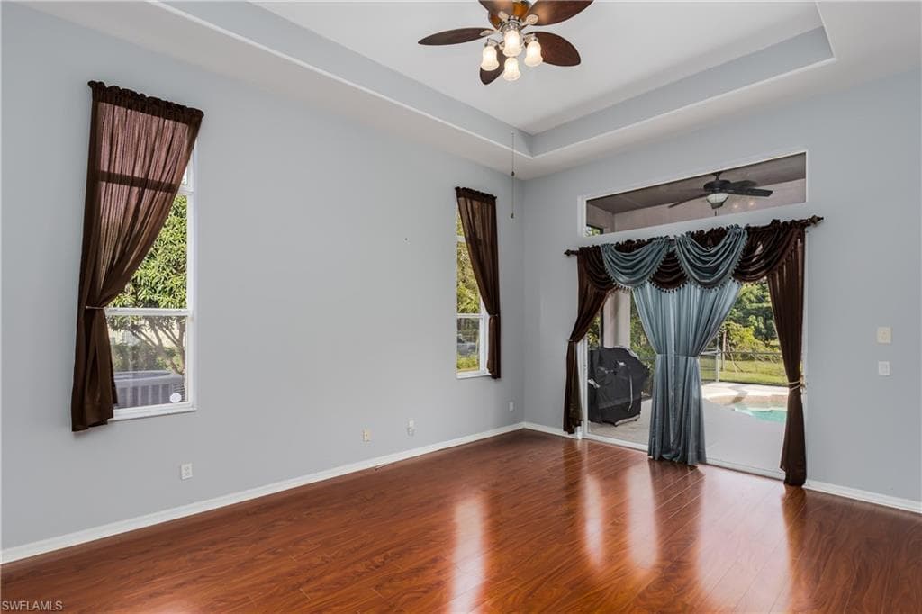 510 13th St NW, Naples, FL 34120-15