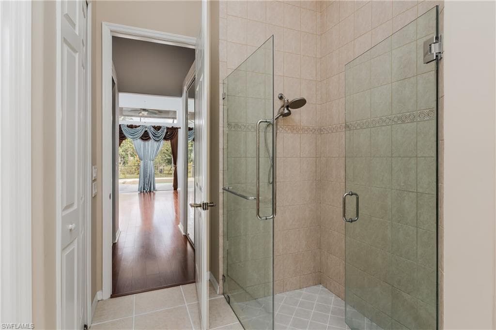 510 13th St NW, Naples, FL 34120-18