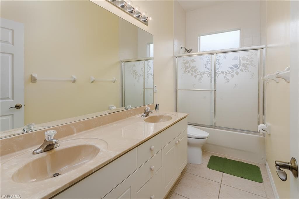 510 13th St NW, Naples, FL 34120-20
