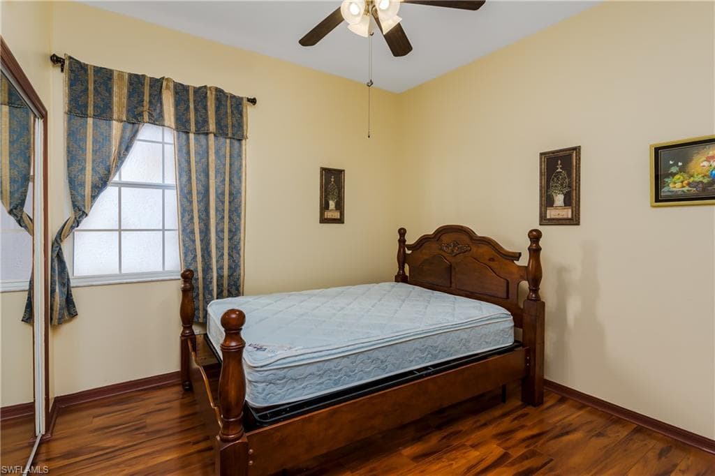 510 13th St NW, Naples, FL 34120-21