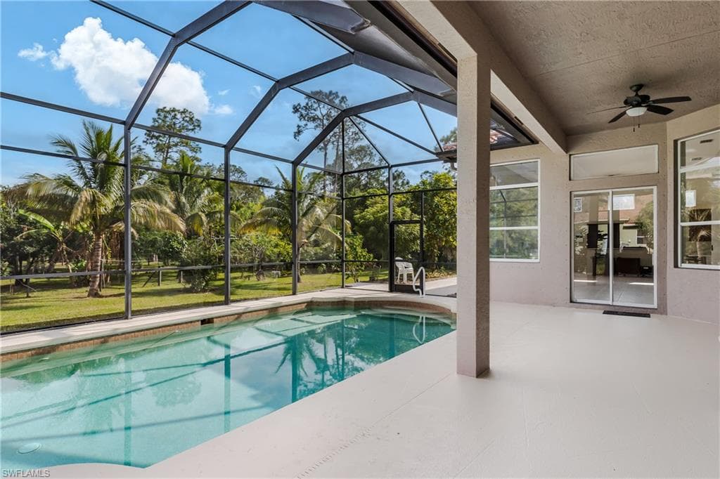 510 13th St NW, Naples, FL 34120-26