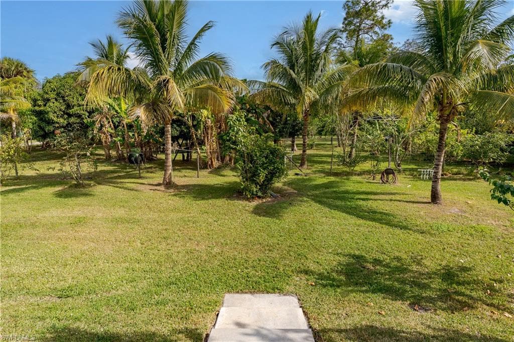510 13th St NW, Naples, FL 34120-41