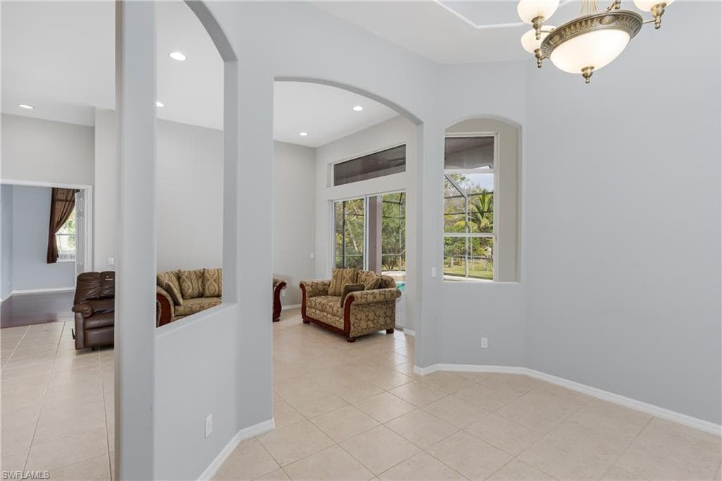 510 13th St NW, Naples, FL 34120-5