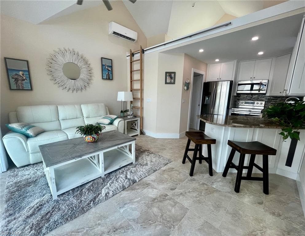 4601 Southern Breeze Dr, Naples, FL 34114-13