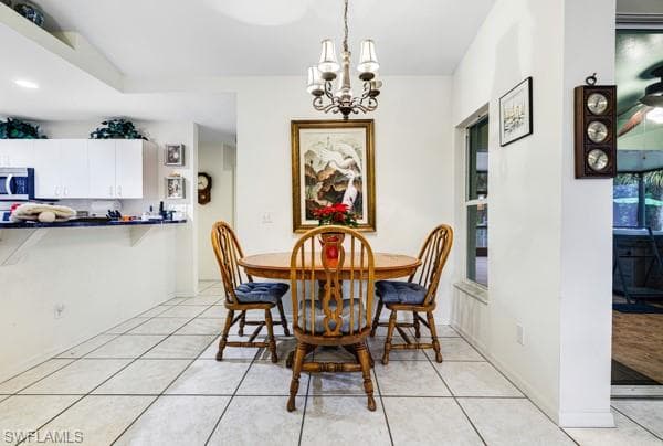 711 12th St NE, Naples, FL 34120-10