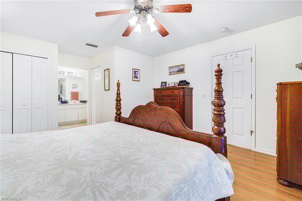 711 12th St NE, Naples, FL 34120-15