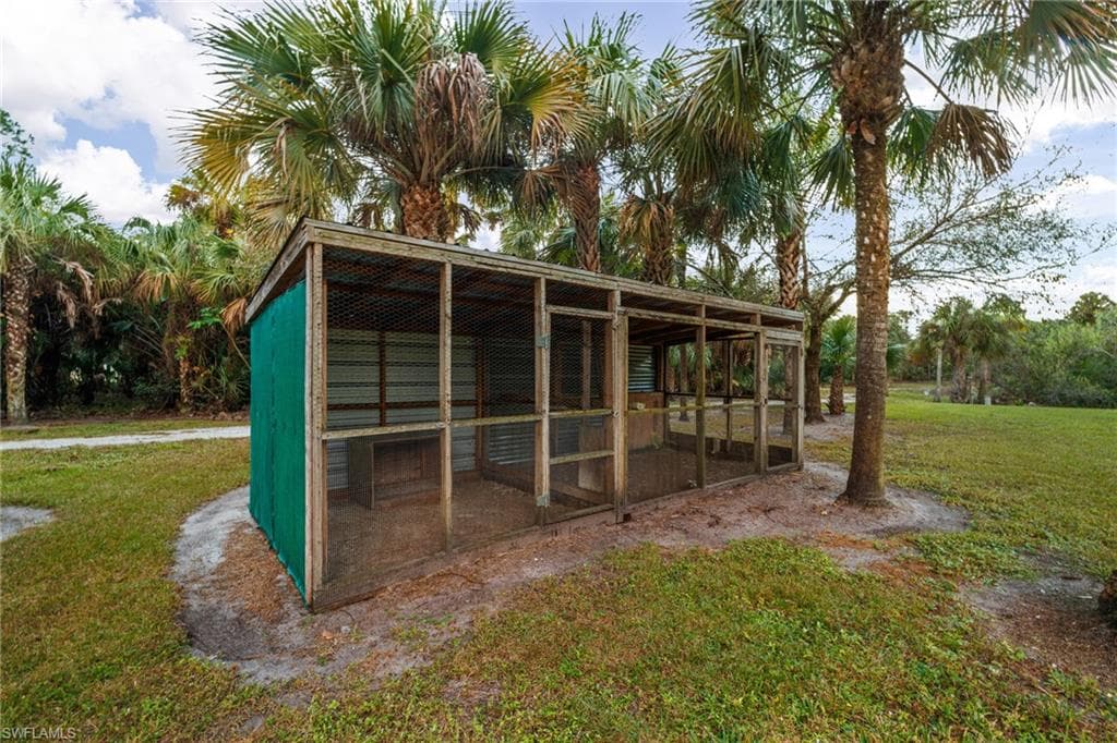711 12th St NE, Naples, FL 34120-34