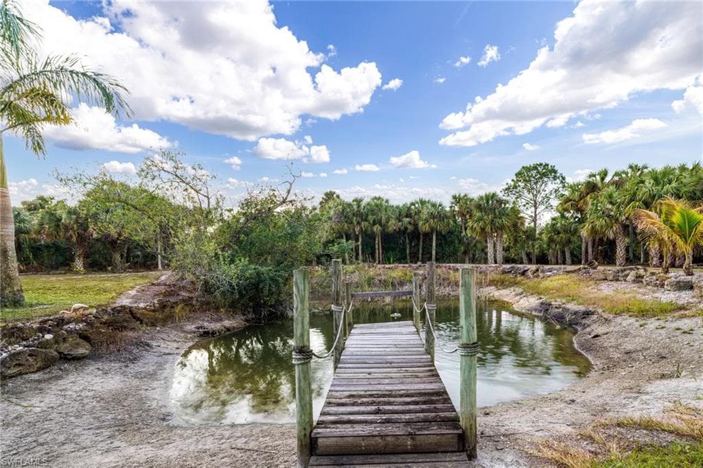 711 12th St NE, Naples, FL 34120-36