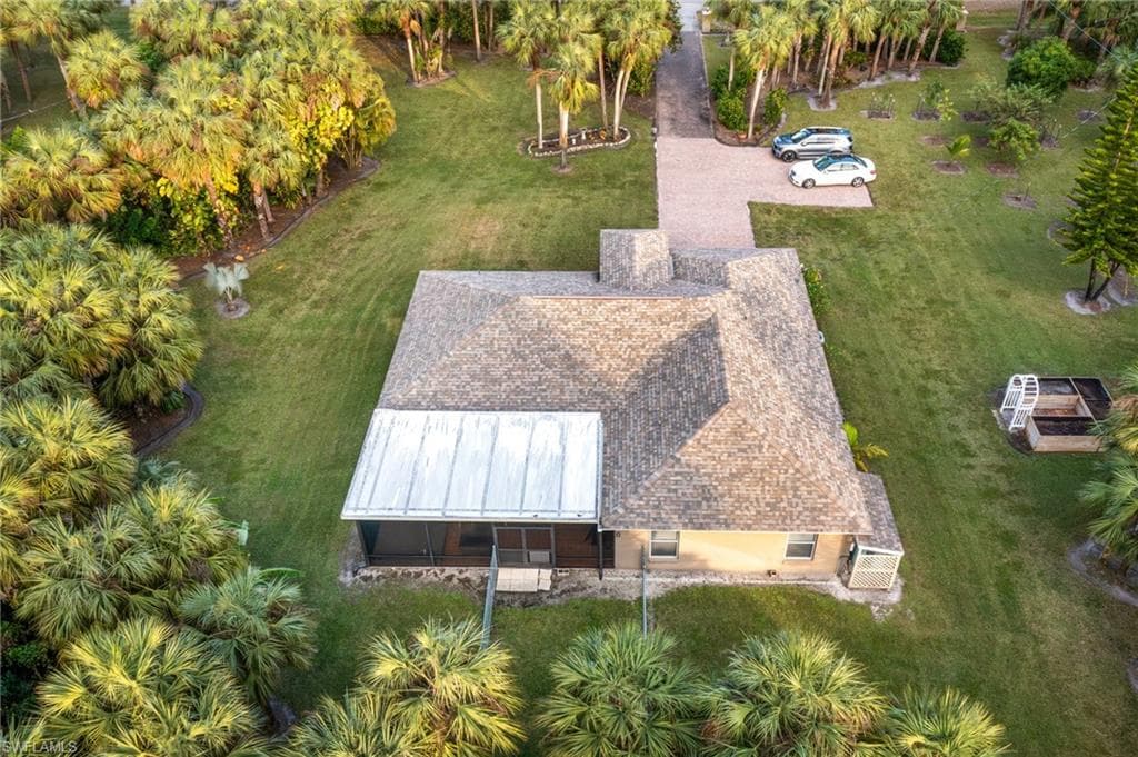 711 12th St NE, Naples, FL 34120-46