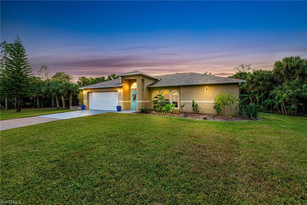 711 12th St NE, Naples, FL 34120-50