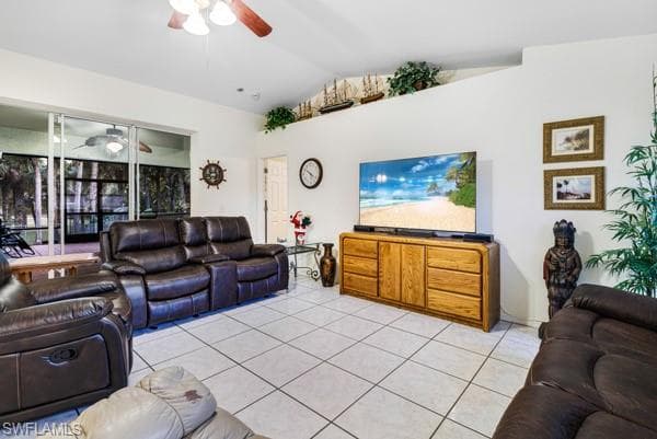 711 12th St NE, Naples, FL 34120-6