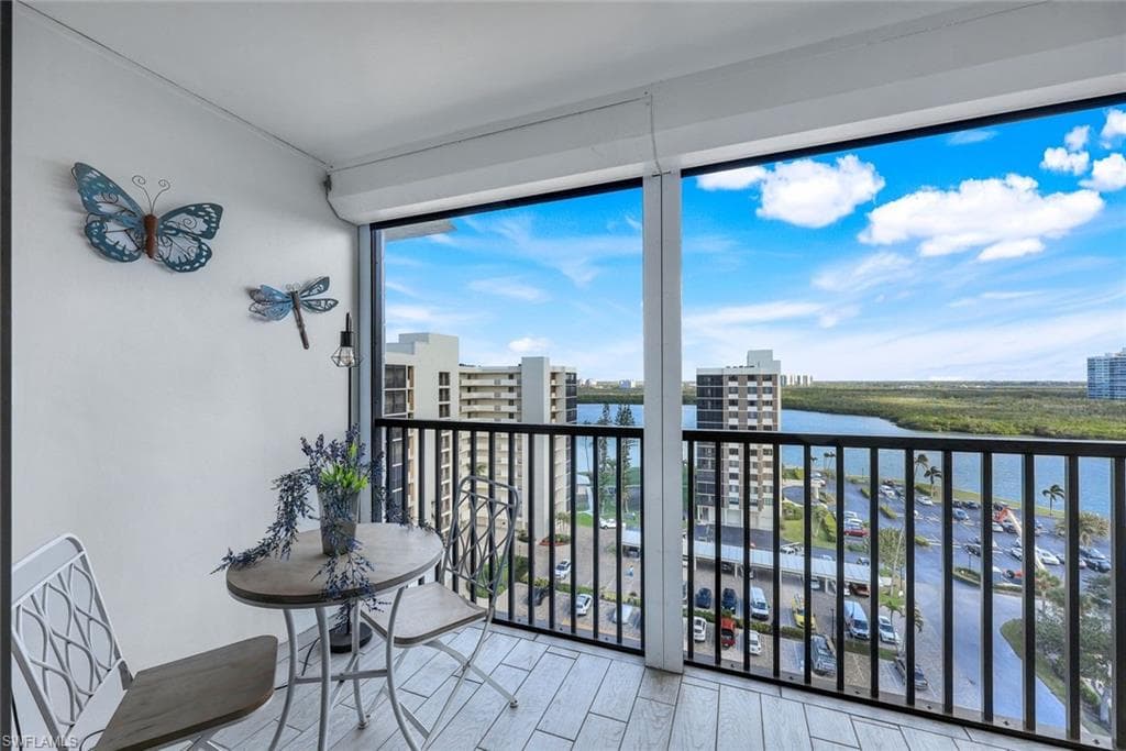 11 Bluebill Ave 1105, Naples, FL 34108-22