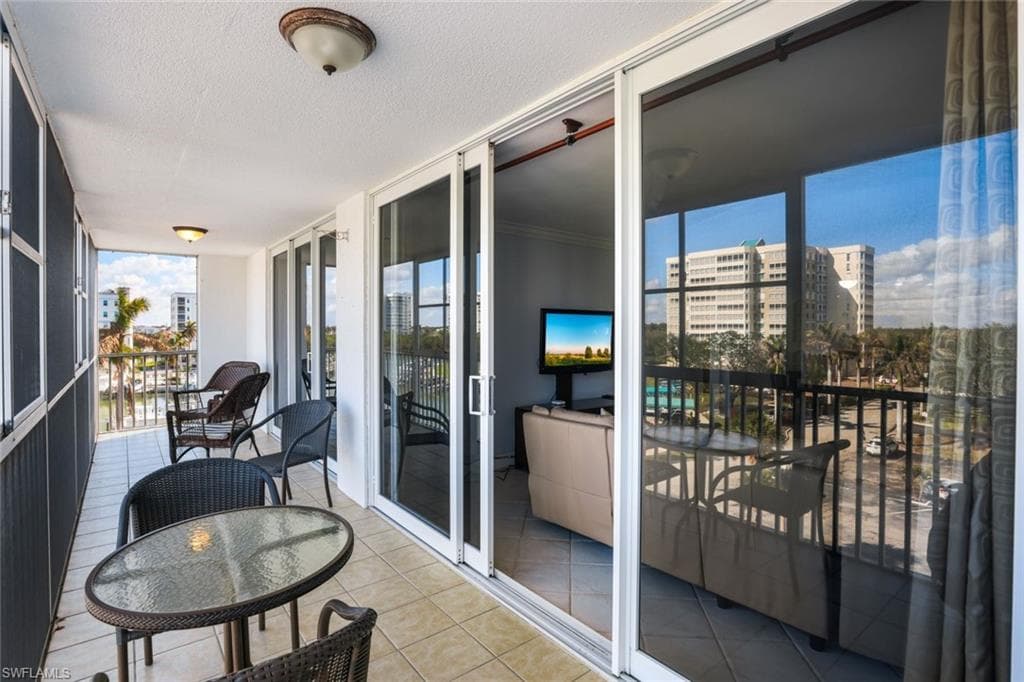 3 Bluebill Ave 509, Naples, FL 34108-19