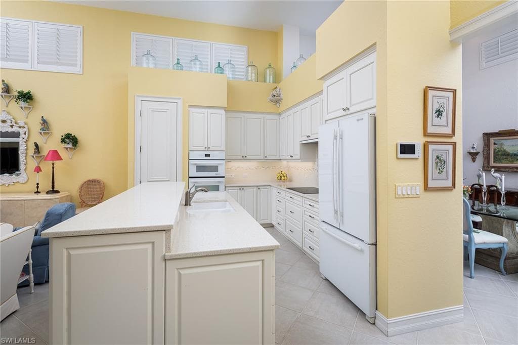 7815 Cocobay Ct 24, Naples, FL 34108-10