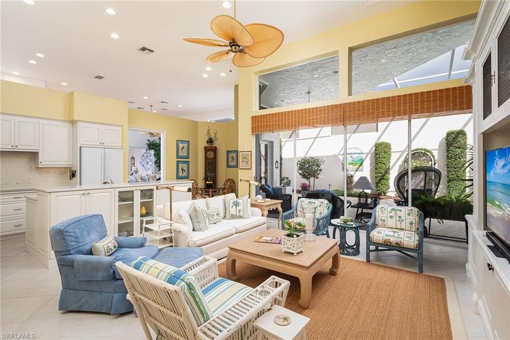 7815 Cocobay Ct 24, Naples, FL 34108-15