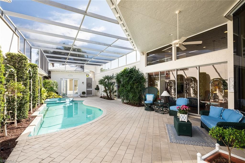 7815 Cocobay Ct 24, Naples, FL 34108-27