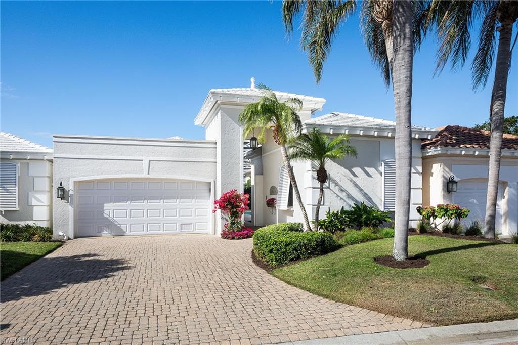 7815 Cocobay Ct 24, Naples, FL 34108-33
