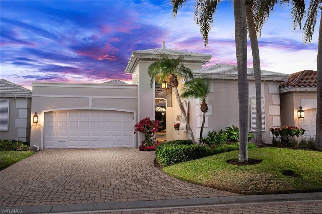 7815 Cocobay Ct 24, Naples, FL 34108-5